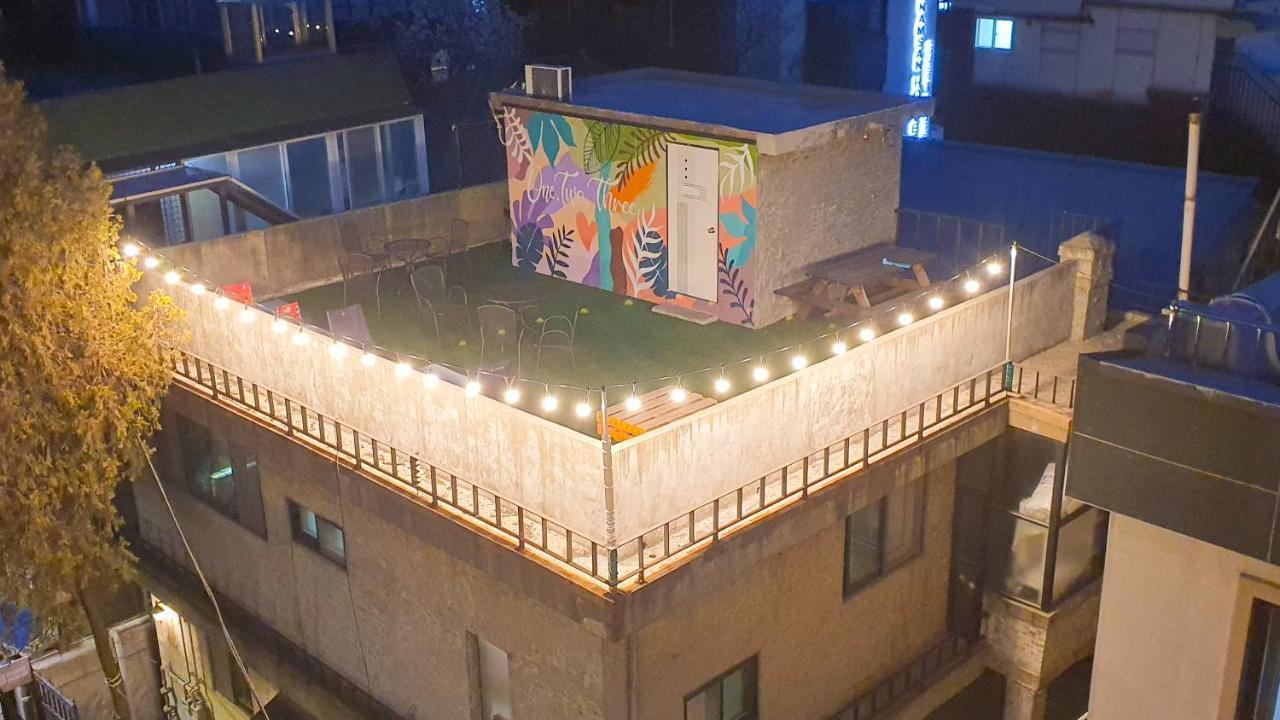 Space Guesthouse Сеул Экстерьер фото